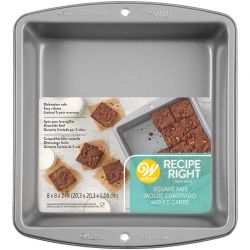 Wilton Recipe Right – Moule Carré Antiadhésif 20 × 20 cm (Hauteur 5 cm) – Aluminium Coulé, Cuisson Uniforme, Démoulage Facile
