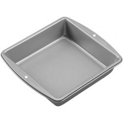 Wilton Recipe Right – Moule Carré Antiadhésif 20 × 20 cm (Hauteur 5 cm) – Aluminium Coulé, Cuisson Uniforme, Démoulage Facile