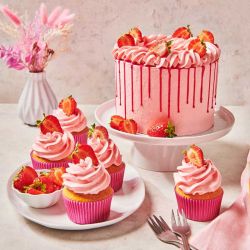 Préparation pour Crème Enchantée saveur fraise FunCakes 450 g